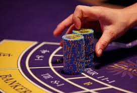 735 bet app